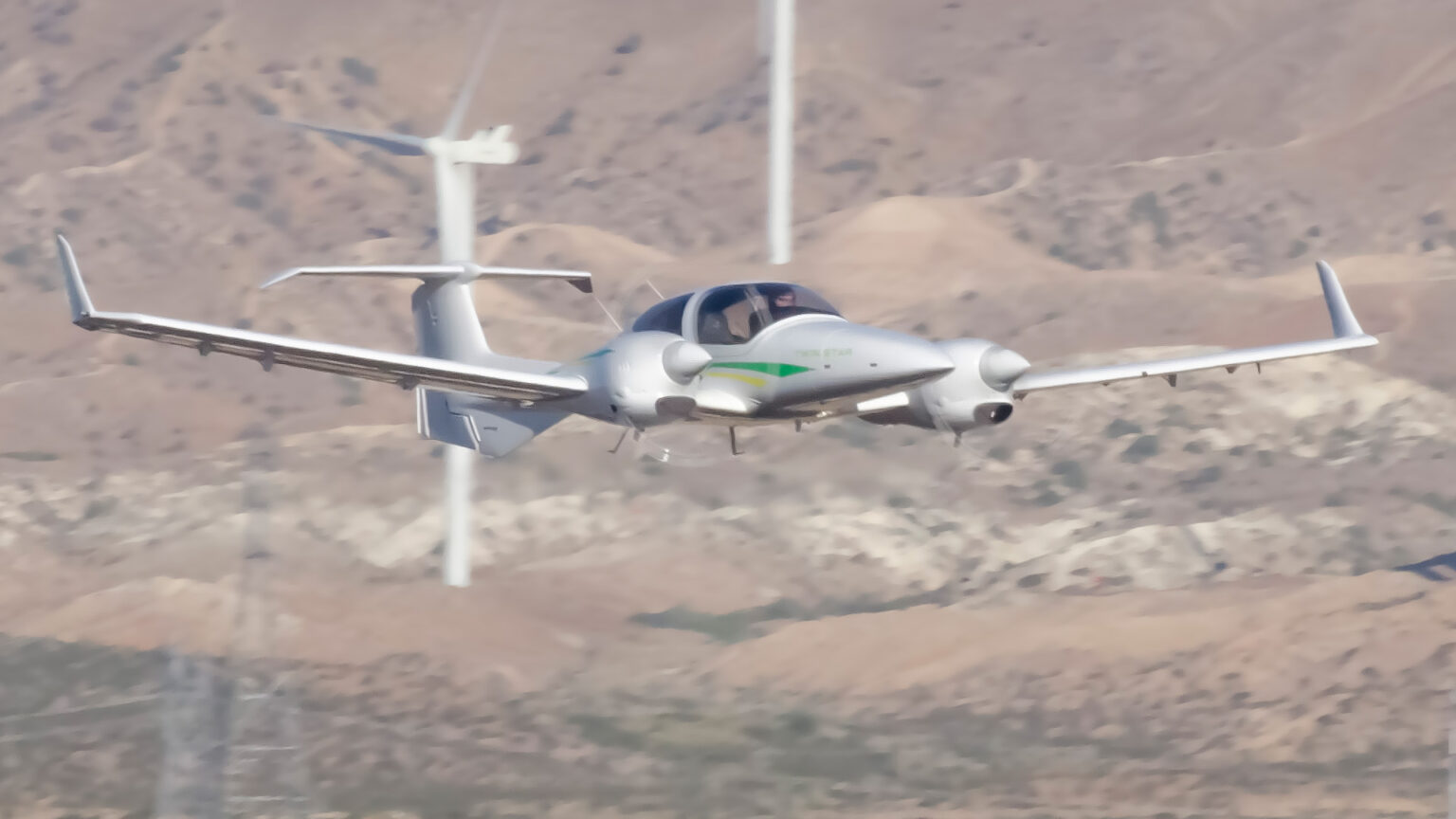 Diamond DA-42 – National Test Pilot School